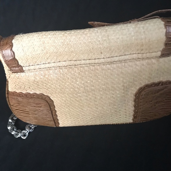 Handbag - Picture 2 of 3